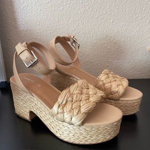 Platform sandals